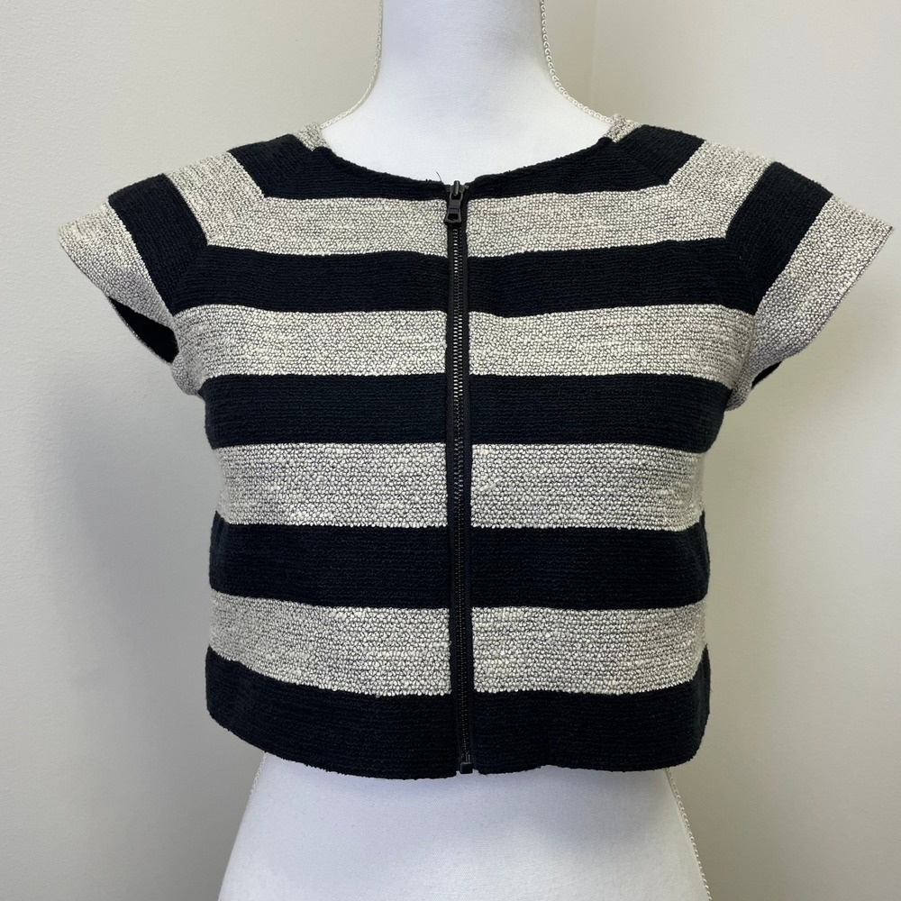 NWT Alice + Olivia Striped Cropped Zip Front Top 4 BlackCream Metallic Bohemian